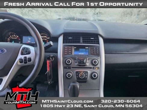 Used 2014 Ford Edge SE FWD image 14