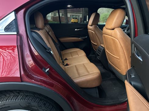 Used 2019 Cadillac XT4 Premium Luxury AWD/4WD image 13