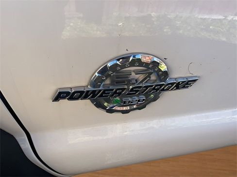 Used 2015 Ford F550 4x4 SuperCab Super Duty image 7