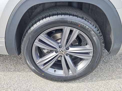 Used 2022 Volkswagen Atlas SEL R-Line AWD/4WD image 8