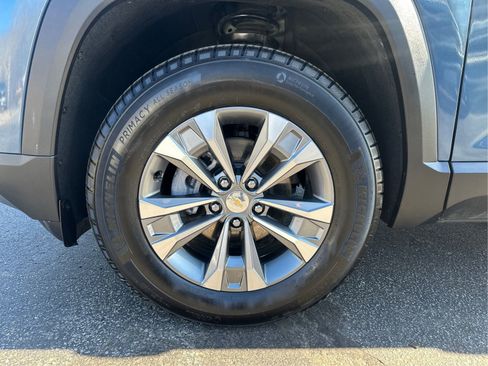 Used 2025 Chevrolet Equinox LT w/ Convenience Package II AWD/4WD image 24