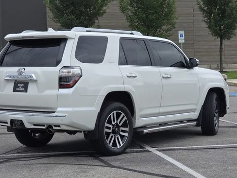 Used 2018 Toyota 4Runner Limited AWD/4WD image 8