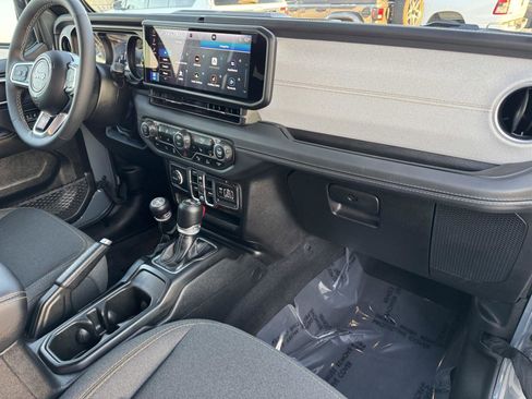 Certified 2025 Jeep Wrangler Sahara w/ Safety Group image 8