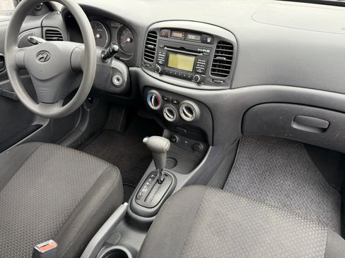Used 2009 Hyundai Accent GS w/ Popular Equipment Pkg 2 image 17
