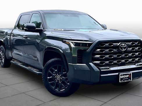 Used 2022 Toyota Tundra Platinum AWD/4WD image 3