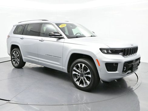 Used 2023 Jeep Grand Cherokee L Overland AWD/4WD image 2