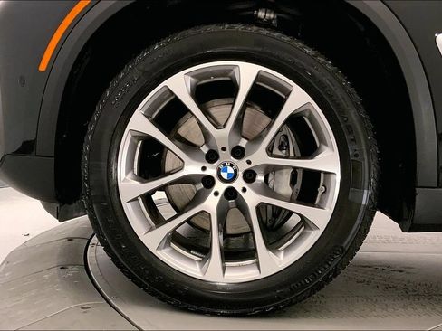 Used 2026 BMW X5 xDrive40i w/ Premium Package AWD/4WD image 9