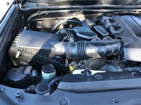 Used 2013 Toyota 4Runner 4WD image 39