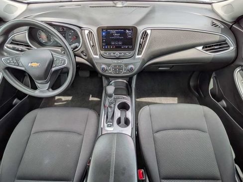 Used 2025 Chevrolet Malibu LT FWD image 15
