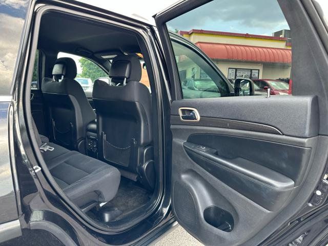 Used 2015 Jeep Grand Cherokee Laredo w/ Quick Order Package 23E AWD/4WD image 18