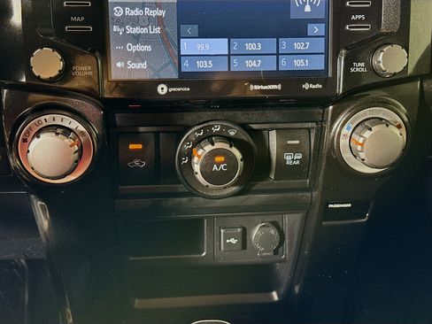 Certified 2023 Toyota 4Runner TRD Off-Road Premium w/ Off Road Premium Plus Package AWD/4WD image 18