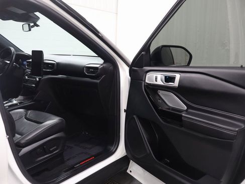 Used 2022 Ford Explorer ST w/ Equipment Group 401A image 14