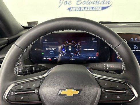 New 2025 Chevrolet Traverse LT w/ Driver Confidence Package image 4