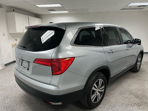 Used 2016 Honda Pilot EX image 5