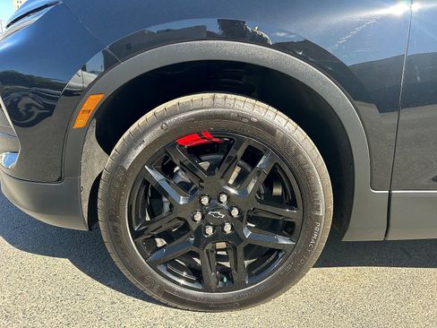 Used 2023 Chevrolet Blazer LT w/ Driver Confidence Package FWD image 9
