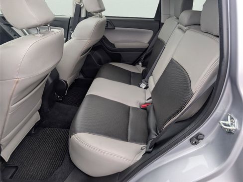 Used 2017 Subaru Forester 2.5i Premium w/ All-Weather Package AWD/4WD image 30