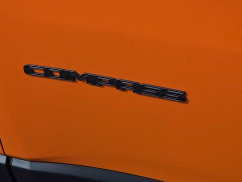 New 2026 Jeep Compass Latitude image 11