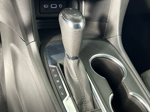 Used 2021 Chevrolet Equinox LT image 21