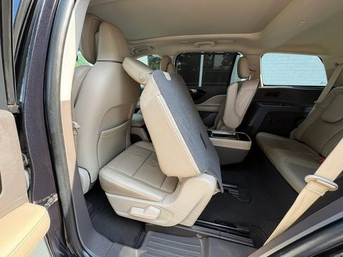 Used 2020 Lincoln Aviator Reserve w/ Equipment Group 202A AWD/4WD image 36