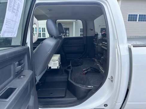 Used 2014 RAM 2500 ST image 12