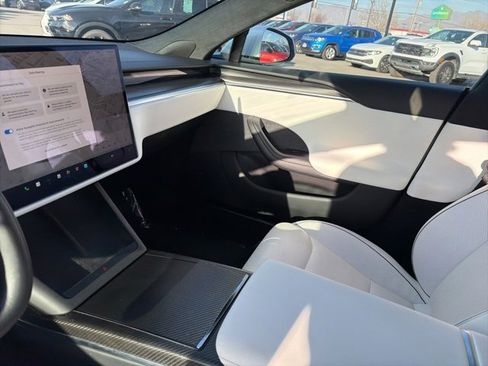 Used 2021 Tesla Model S Plaid image 20