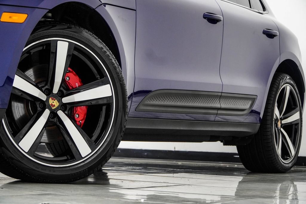 Used 2023 Porsche Macan S AWD/4WD image 4