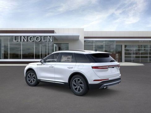 New 2026 Lincoln Corsair Premiere image 4