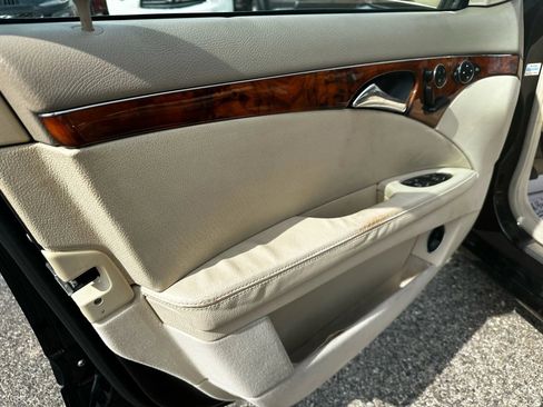 Used 2003 Mercedes-Benz E 320 Sedan image 19