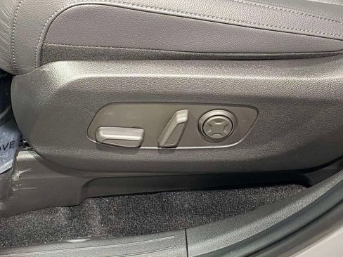 New 2026 Kia Carnival SX Prestige FWD image 17