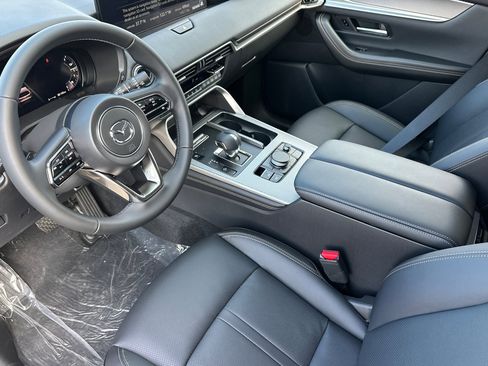 New 2026 MAZDA CX-90 Plug-In Hybrid w/ Preferred image 10