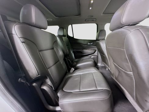 Used 2023 GMC Acadia SLT w/ Preferred Package FWD image 27