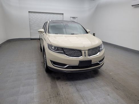 Used 2016 Lincoln MKX Reserve w/ Driver Assistance Package image 14
