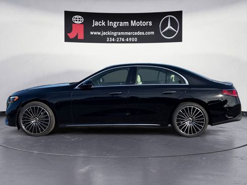 New 2026 Mercedes-Benz E 350 4MATIC Sedan image 2