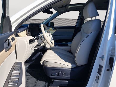 Used 2023 Hyundai Palisade Limited image 12