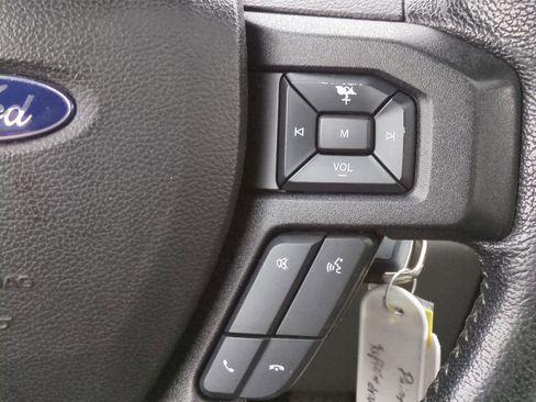 Used 2016 Ford F150 XLT w/ Equipment Group 302A Luxury image 26