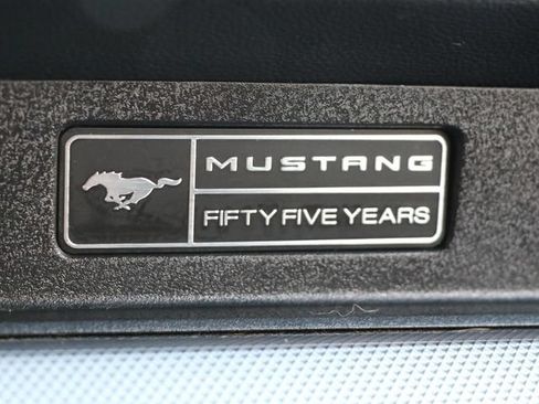 Used 2020 Ford Mustang GT RWD image 25