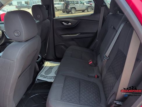 Used 2019 Chevrolet Blazer LT FWD image 16