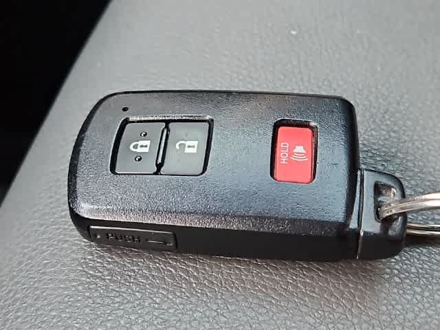 Used 2020 Toyota 4Runner SR5 Premium w/ Moonroof Package AWD/4WD image 28