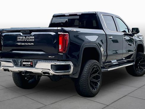 Used 2023 GMC Sierra 1500 SLT AWD/4WD image 12