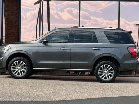 Used 2018 Ford Expedition Limited w/ Equipment Group 301A AWD/4WD image 5
