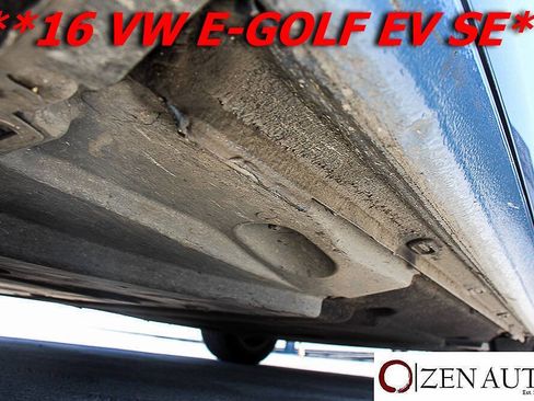 Used 2016 Volkswagen e-Golf SE FWD image 56