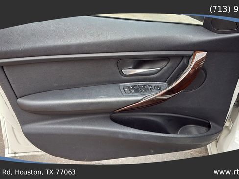 Used 2014 BMW 328i Sedan RWD image 22