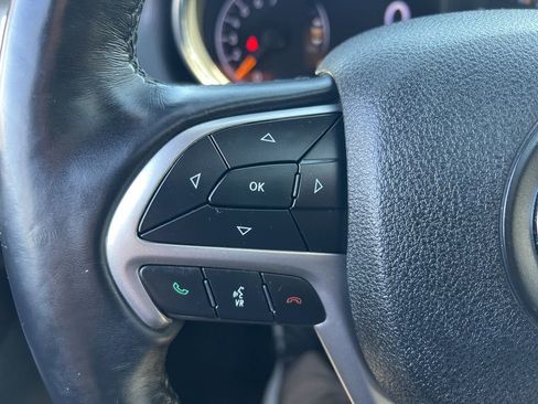 Used 2018 Jeep Grand Cherokee Altitude AWD/4WD image 59