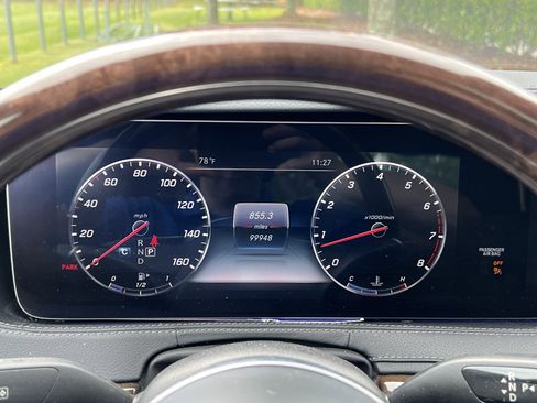 Used 2019 Mercedes-Benz S 560 Sedan image 21