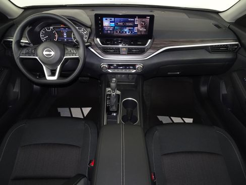 New 2025 Nissan Altima 2.5 SV w/ SV Special Edition Package image 10