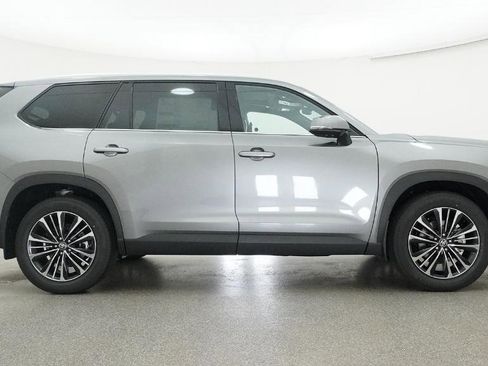 New 2026 Toyota Grand Highlander AWD Hybrid image 36