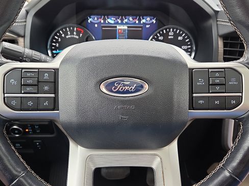Used 2024 Ford Expedition Limited AWD/4WD image 16