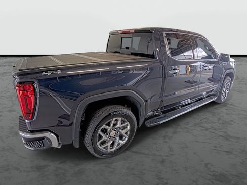 Used 2025 GMC Sierra 1500 SLT w/ SLT Premium Plus Package AWD/4WD image 4