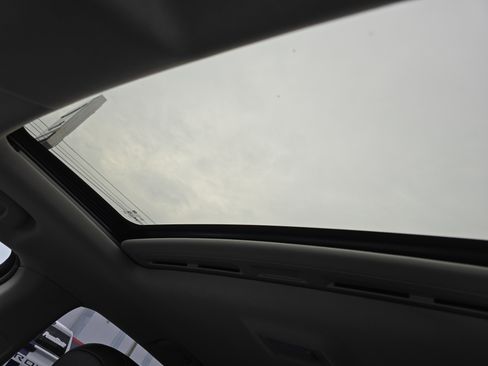 Used 2015 Chevrolet Trax LTZ image 30