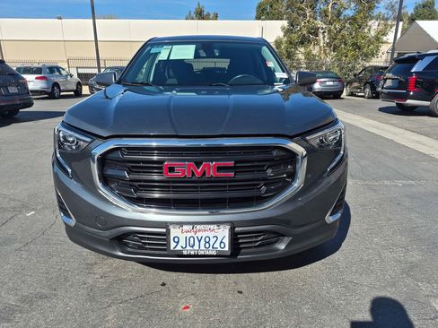 Used 2018 GMC Terrain SLE image 2